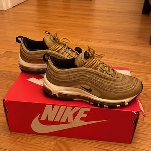 Nike Air Max 97 OG - Gold - Women’s size 6
